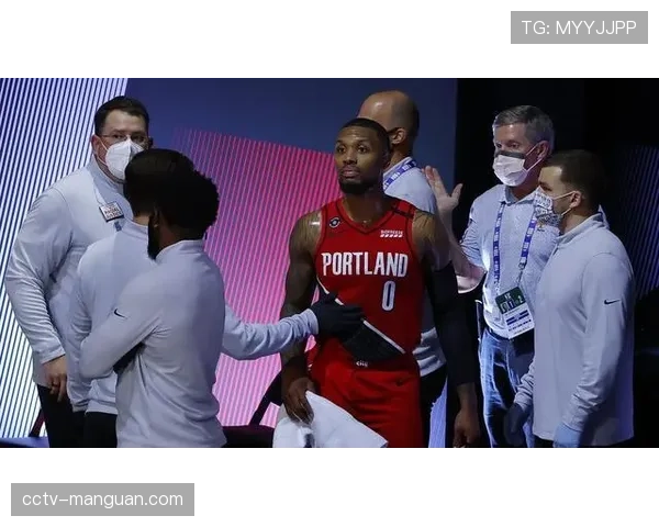 利拉德确认将带伤出战对阵旧主开拓者的比赛